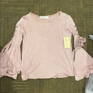 Flared long sleeve shirt